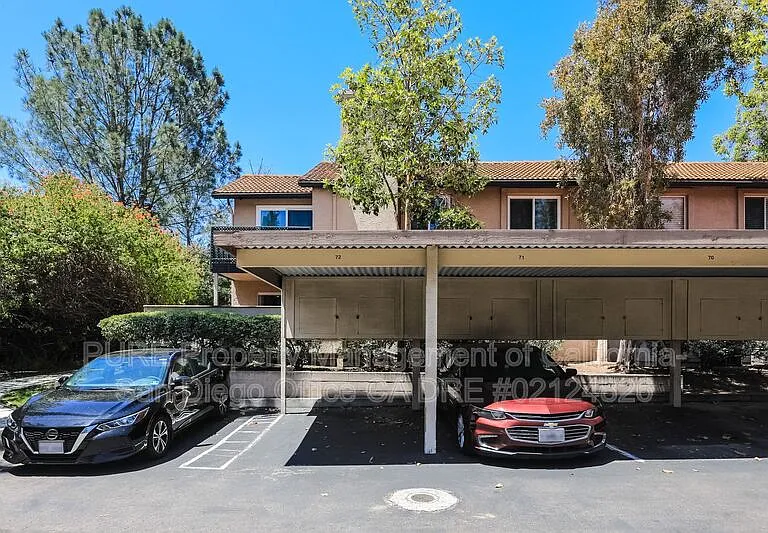 11317 Avenida De Los Lobos #E — Photo 20