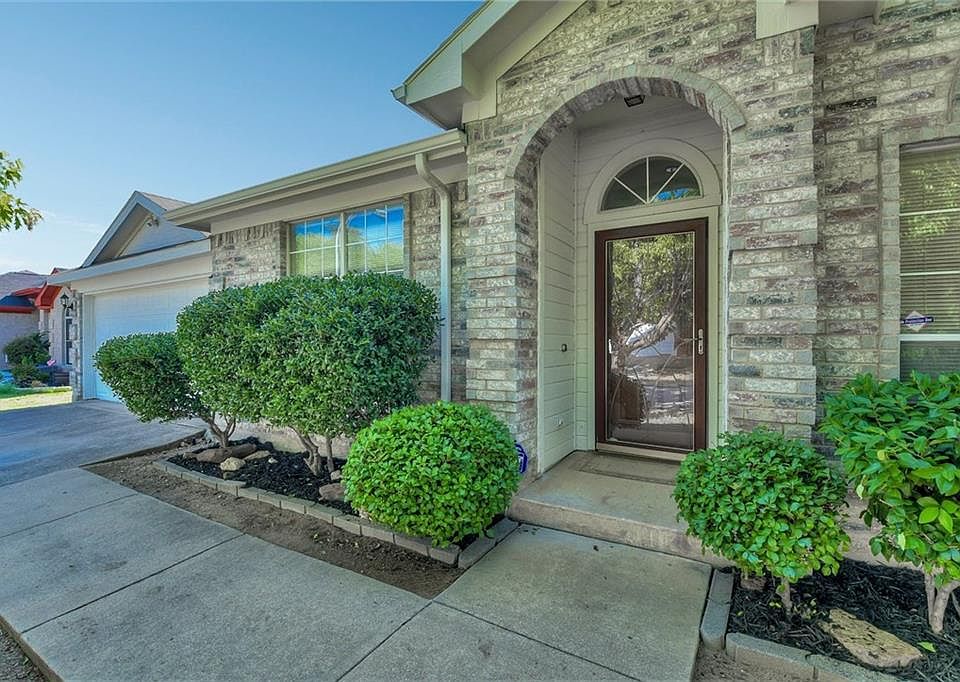 1st image of 8108 Berkshire Dr