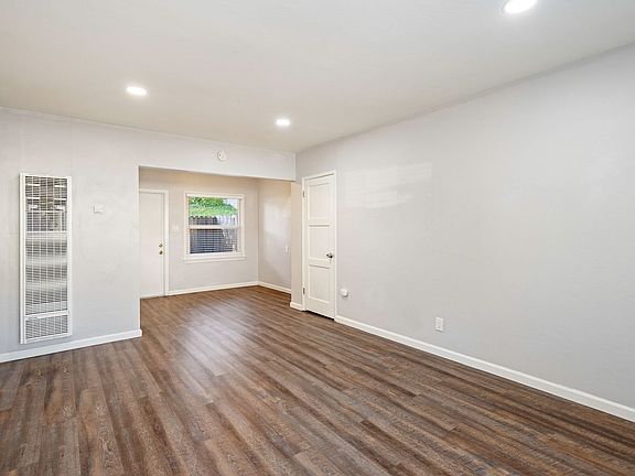 4th image of 428 N Chorro St #A