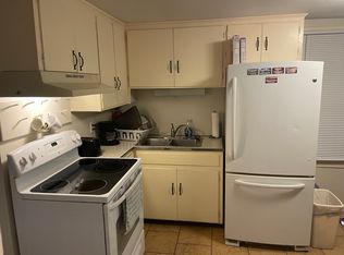 136 N 9th St #2A, Akron, PA 17501