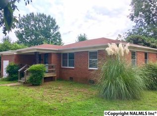 2703 Fairacres Rd SW, Huntsville, AL 35805