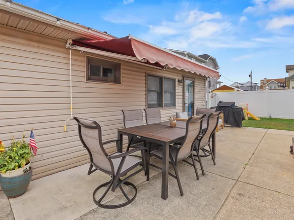 112 1/2 E 21st Ave APT 3, Wildwood, NJ 08260