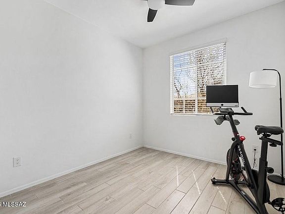 4th image of 12092 E Ryscott Cir