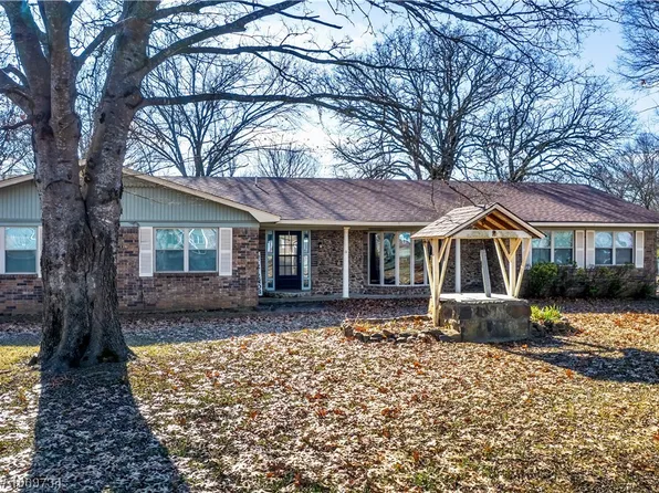 1003 Gregory Ave, Pocola, OK 74902