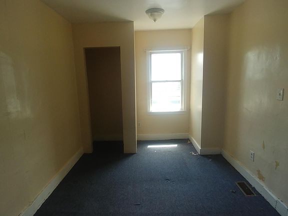 4th image of 115 Krupp Ave