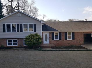 231 River Forest Dr, Boiling Springs, SC 29316