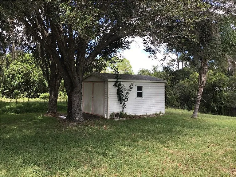2984 Tusket Ave — Photo 17