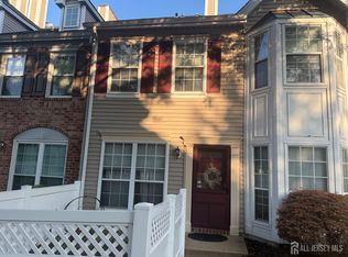 125 Albury Way, North Brunswick, NJ 08902