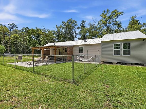 3rd image of 18647 Weinberger Rd