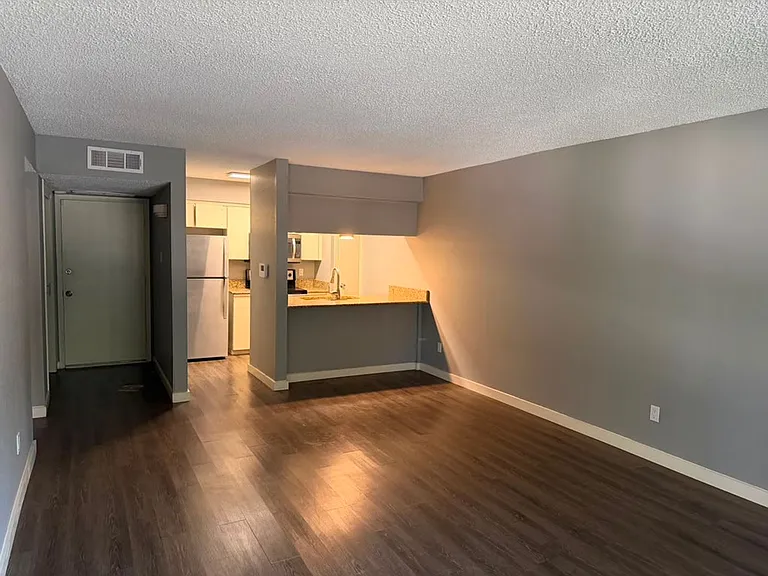 4837 Cedar Springs Rd #122 — Photo 8