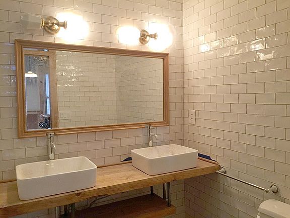 4th image of 214 Greene Ave APT 1