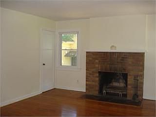 4th image of 293 Broadway