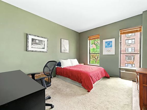 4th image of 425 E 78th St APT 3E