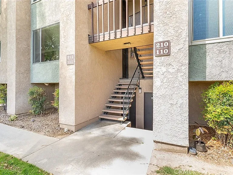 830 N Dalton Ave #111 — Photo 13