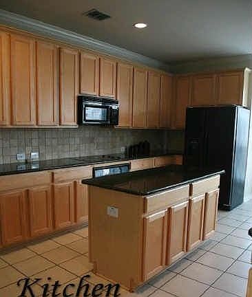 4th image of 3005 Kimble Dr
