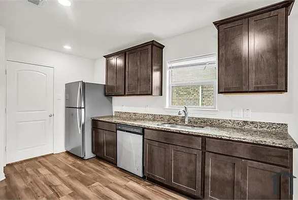 3107 Angus Dr — Photo 16