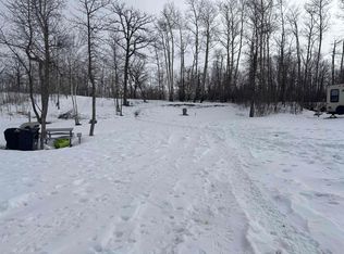 178 Twin Oaks Dr, Bottineau, ND 58318