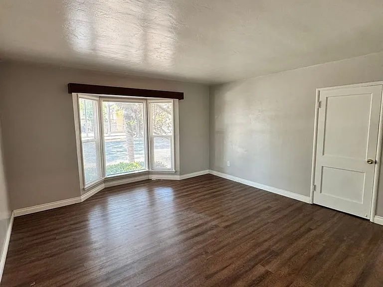 2444 Pacific Ave — Photo 16