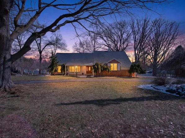 3825 W Walmont Rd, Jackson, MI 49203