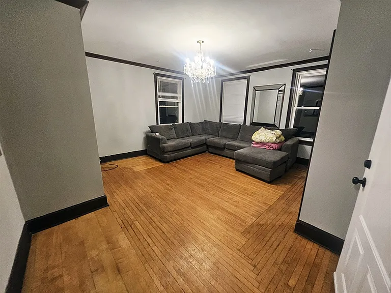 20 Moreland St #2 — Photo 1