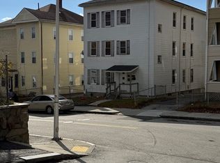 218 Vernon St #3, Worcester, MA 01607