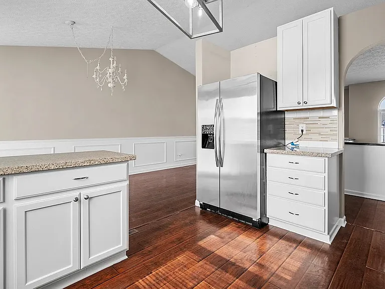 6069 Northbend Dr — Photo 9