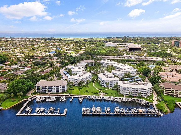 2nd image of 624 Bay Colony Drive S #624