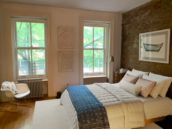 306 Carlton Avenue image 1 of 11