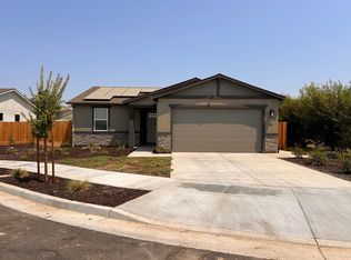 3926 W Delaware Ave, Visalia, CA 93291
