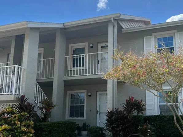 1435 Millstream Ln APT 204, Dunedin, FL 34698