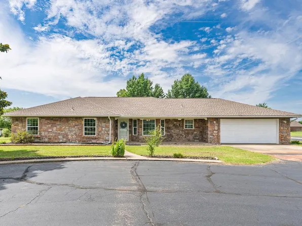 37709 Garretts Lake Rd, Shawnee, OK 74804
