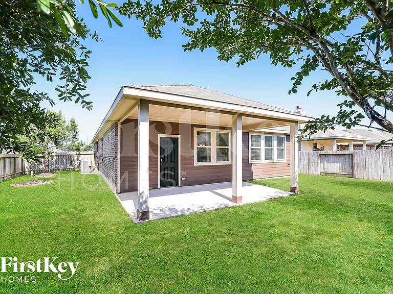 15645 All Star Dr — Photo 15