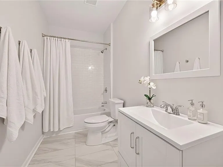 1020 Kendall Grove Ct — Photo 30