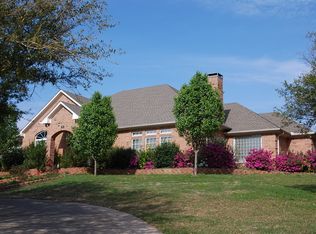 805 Martha Becker Dr, Lindale, TX 75771