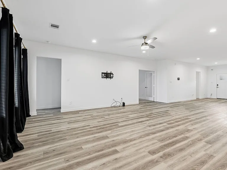 31514 Avebury Lake Ln — Photo 33