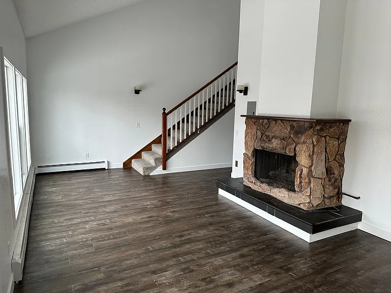 1001 W 77th Ave — Photo 15