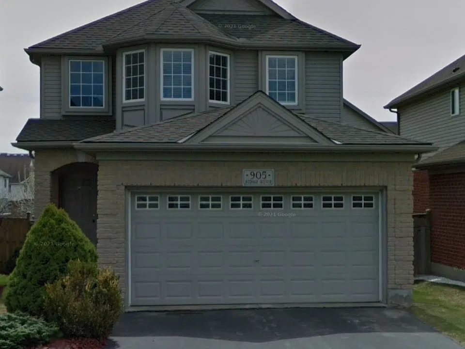 905 Redoak Ave