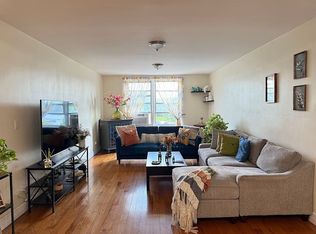 6011 Broadway APT 3S, Flushing, NY 11377