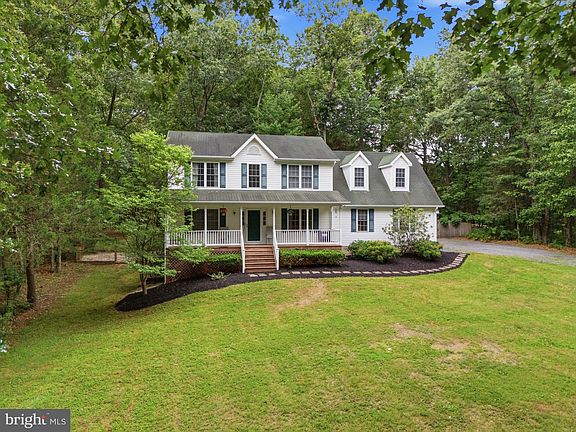 3rd image of 9088 Woodbrook Ln