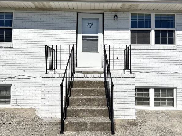 770 Deerfield Ln, Somerset, KY