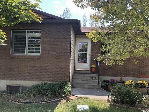 3rd image of 3977 W Elwood Way