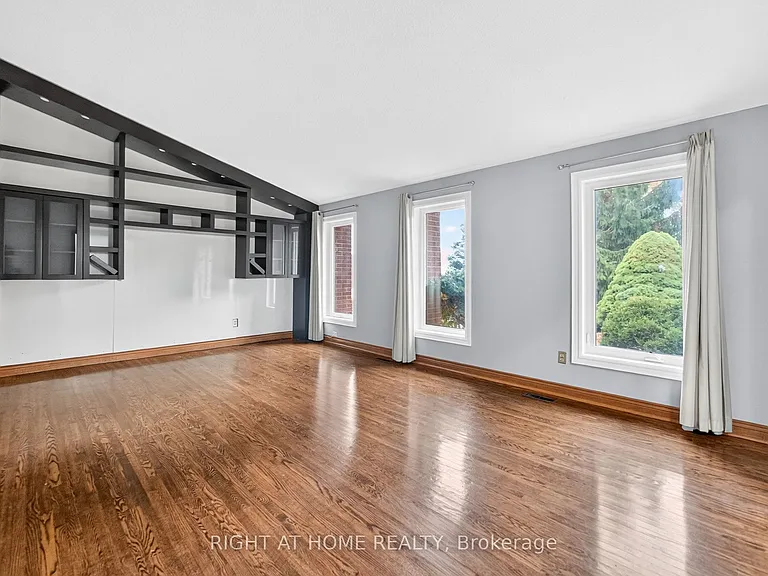 20 Pine Ridge Ln — Photo 8