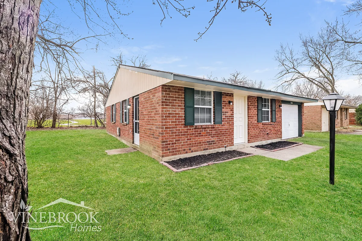 Building Photo - 7648 Pomeranian Dr