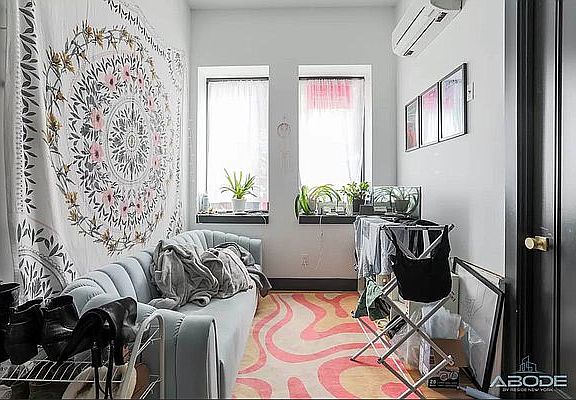 4th image of 561 4th St APT 1C
