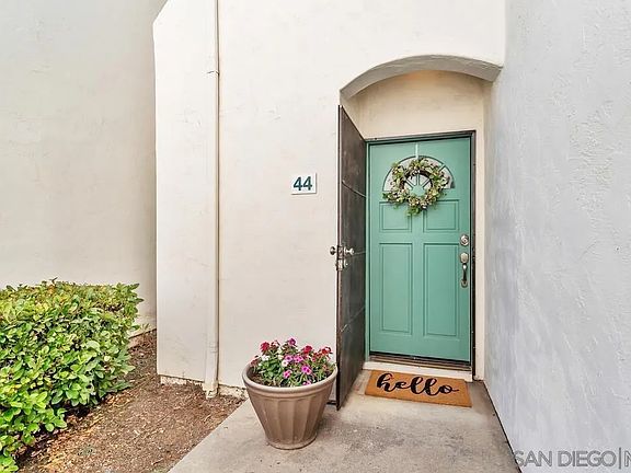 3rd image of 16170 Avenida Venusto APT 44