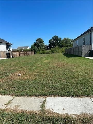 2nd image of 2317 Aycock St