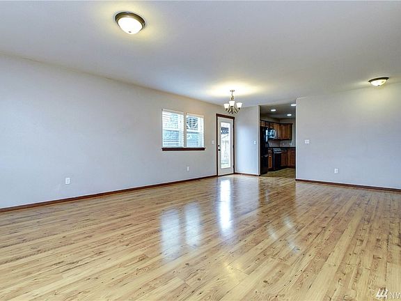 5th image of 28602 74th Dr NW