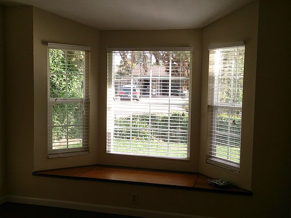 4th image of 2294 Royaltree Cir