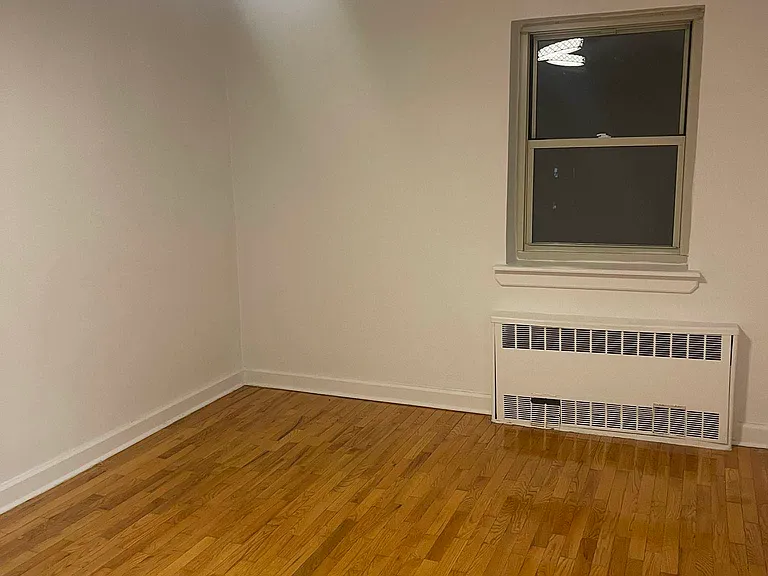 135-20 Hoover Ave #4G — Photo 5