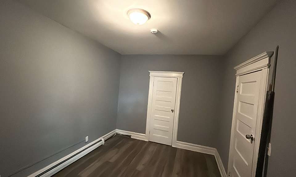 1st image of 21 Alexander St